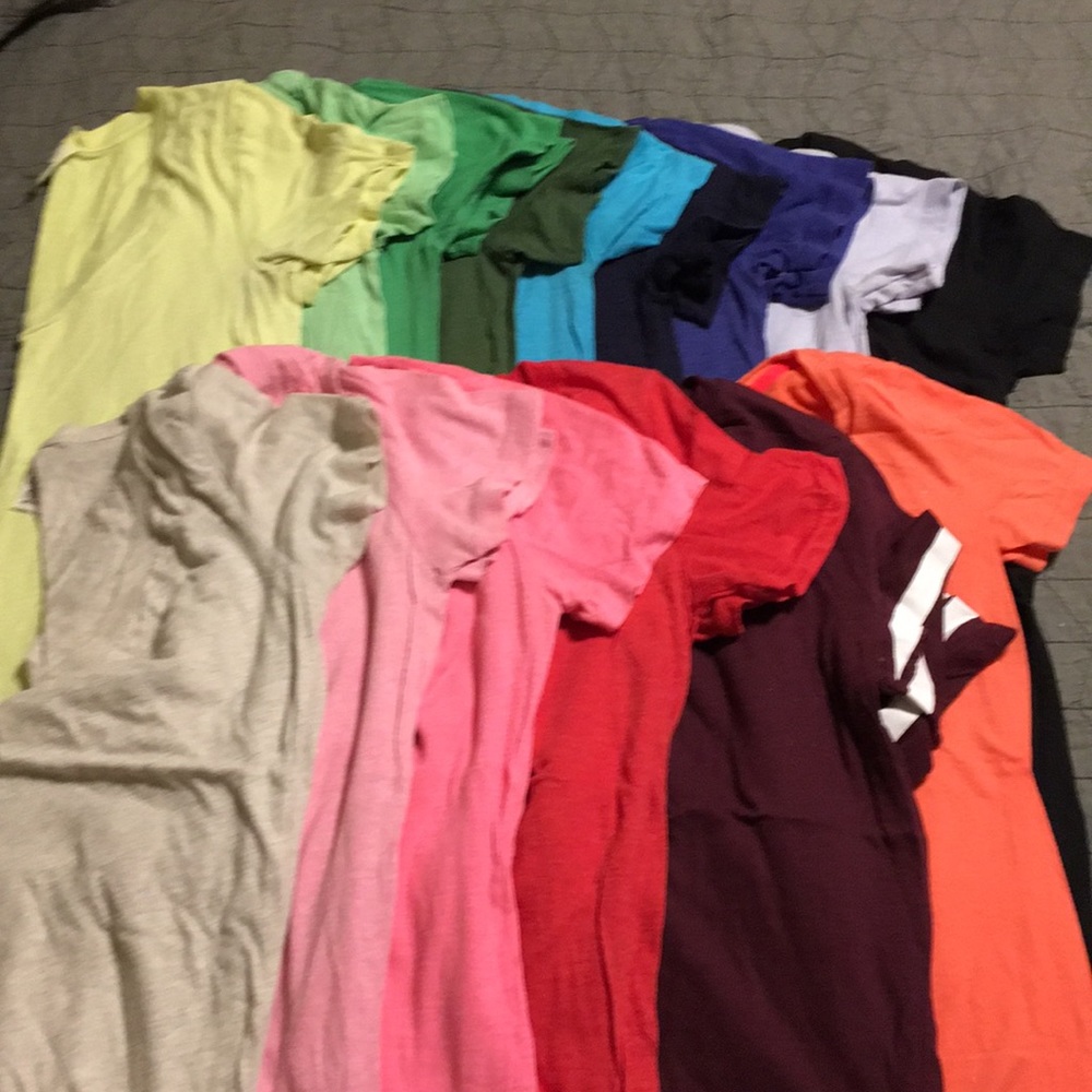 VS Pink Vneck & Scoop Neck Tee Bundle